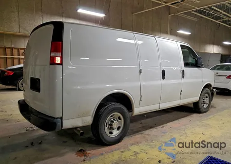 2020 Chevrolet Express G2500 from USA, damaged, VIN 1GCWGAFG8L1243117